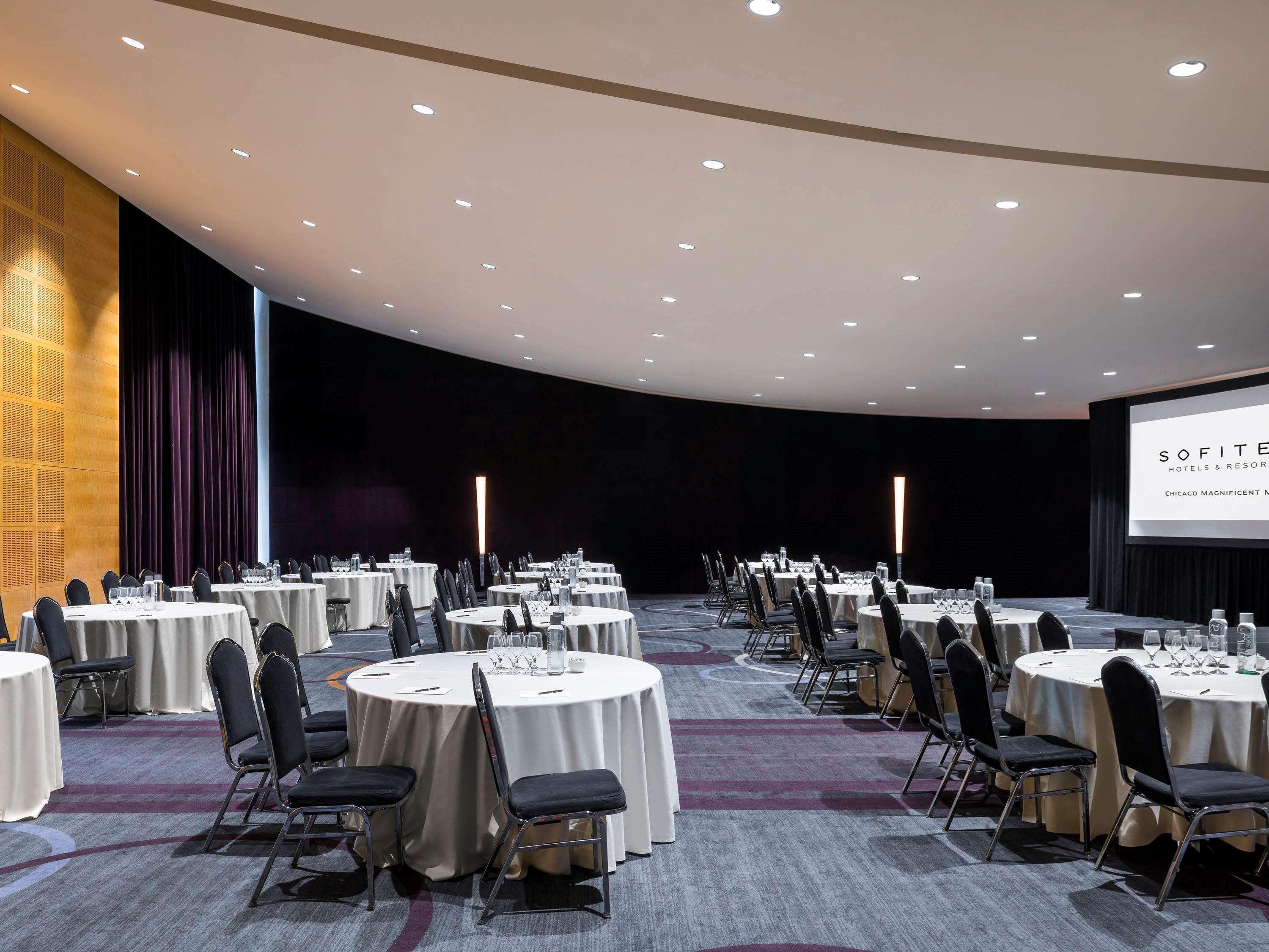 Sofitel Chicago Magnificent Mile Hotel Buitenkant foto The ballroom