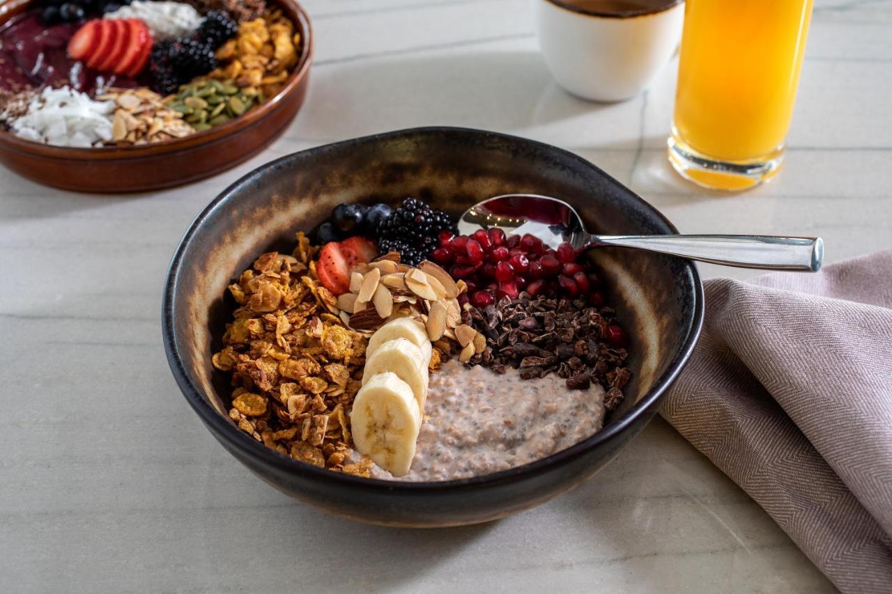 Sofitel Chicago Magnificent Mile Hotel Buitenkant foto Chia pudding